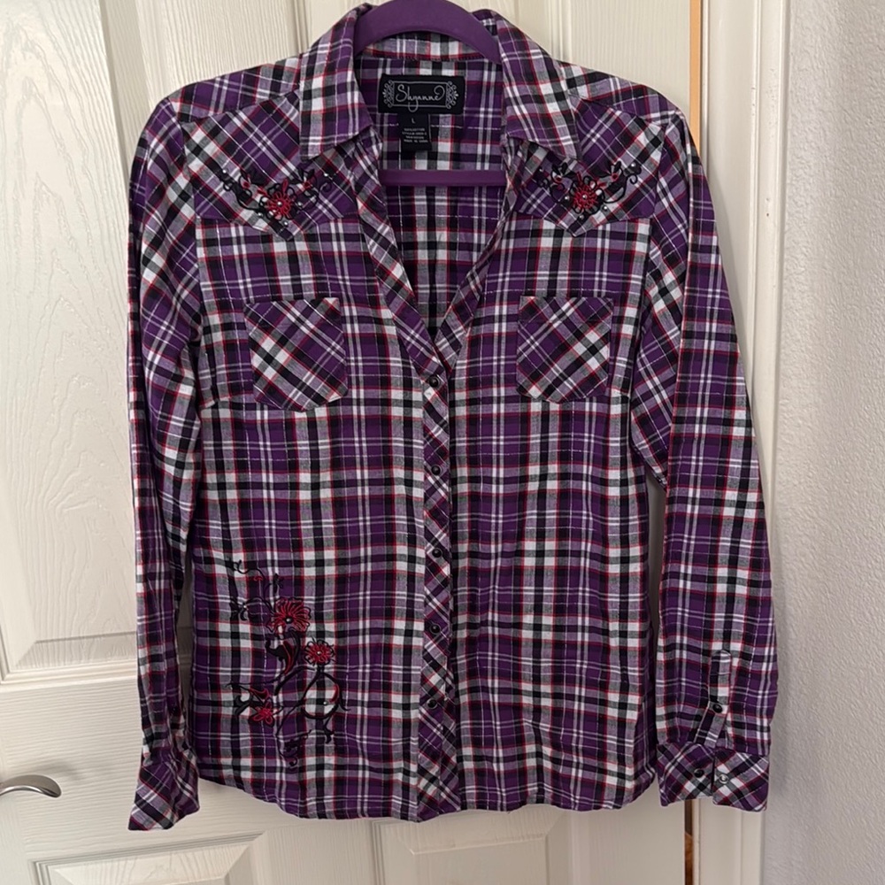 Women’s western snap up shirt with embroidery